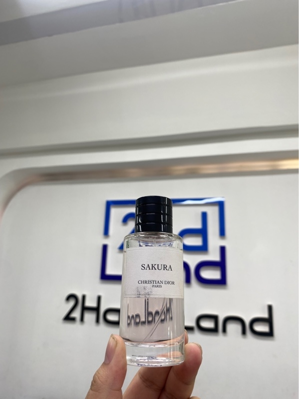 Nước hoa Christian Dior Sakura - 45/50ml - Body
