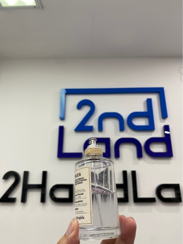Nước hoa Maison Margiela Replica Lazy Sunday Morning - EDT - 55/100ml - Body