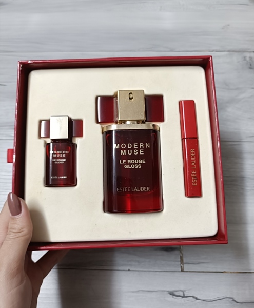 Nước hoa Modern Muse Le Rouge Gloss EDP - 30ml