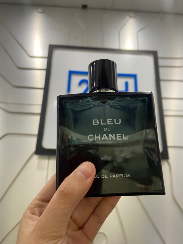 Nước hoa Nam Bleu De Chanel - EDP - 45/100ml - Nắp cấn nặng - Body
