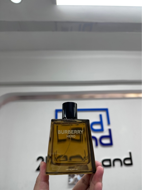 Nước hoa nam Burberry Hero - EDP - 97/100ml - Body