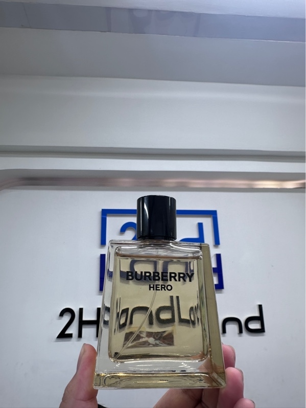 Nước hoa nam Burberry Hero - EDT - 95/100ml - Body