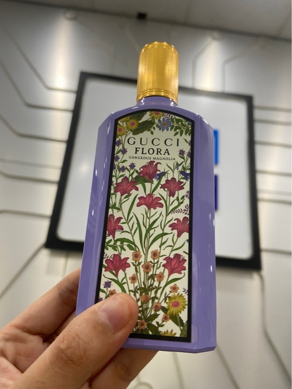 Nước hoa nữ Gucci Flora Gorgeous Magnolia - EDP - 85/100ml - Body