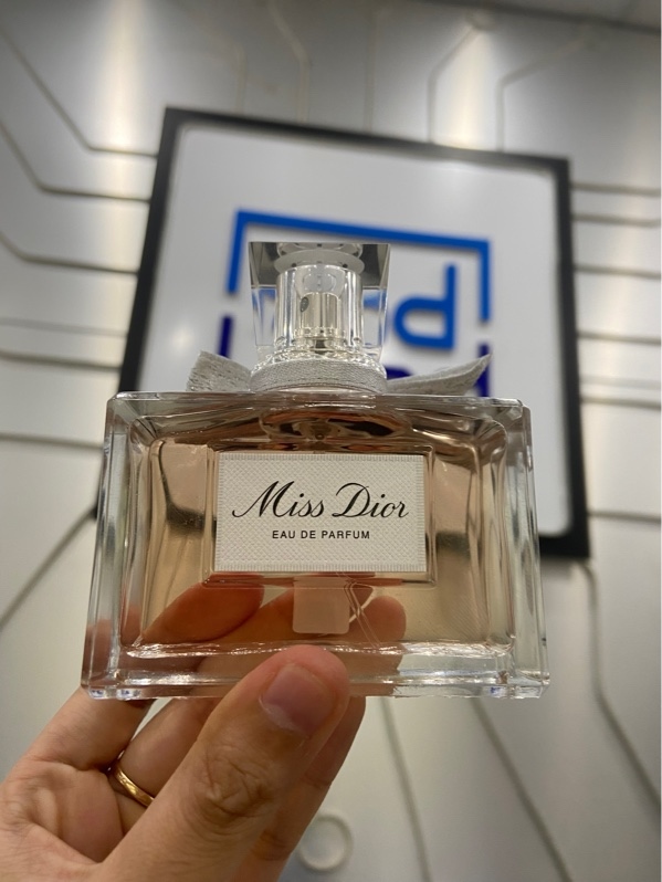 Nước hoa nữ Miss Dior Eau De Parfum - EDP - 98/100ml - Body