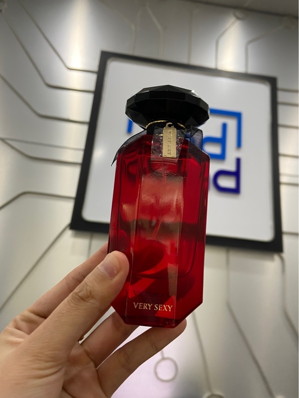 Nước hoa nữ Victoria’s Secret Very Sexy - Eau De Parfum - 50ml - OpenBox