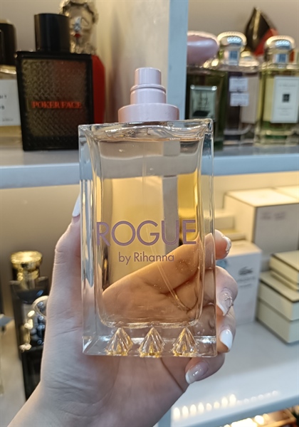 Nước hoa ROGUE by Rihanna EDP - Tester - 125ml - Kèm Box