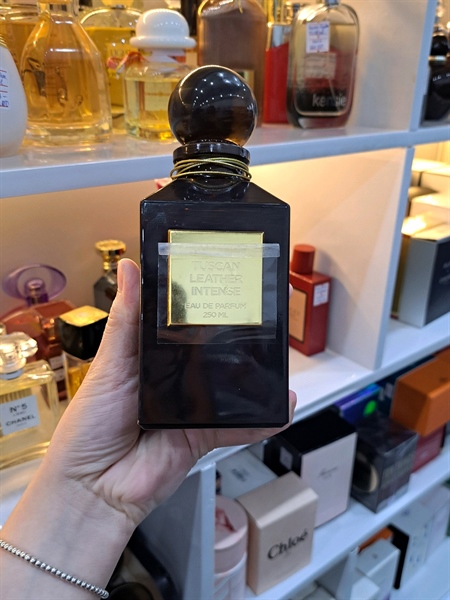 Nước hoa TomFord Tuscan Leather - EDP - 250ml