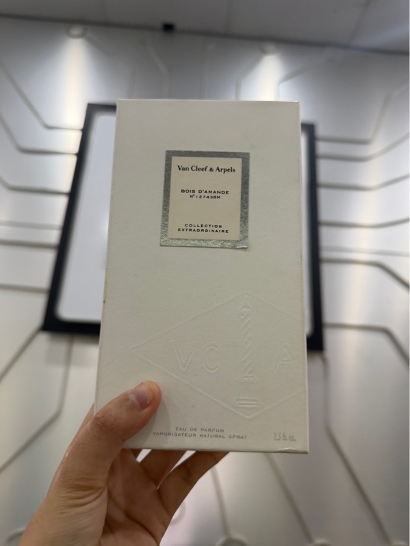 Nước Hoa Van Cleef & Arpels Bois D'amande - EDP - 50/70ml - Kèm Box