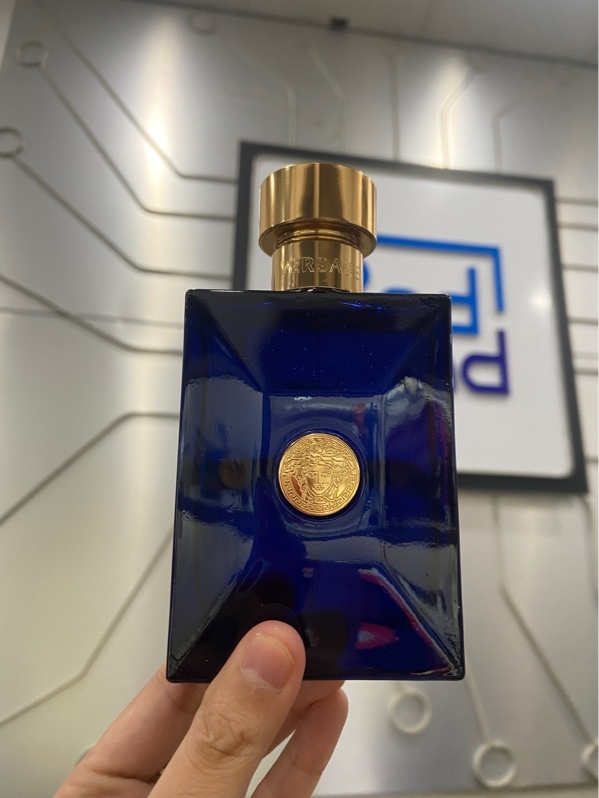 Nước hoa Versace Dylan Blue - Eau De Toilette - Tester - 100ml - Kèm Box