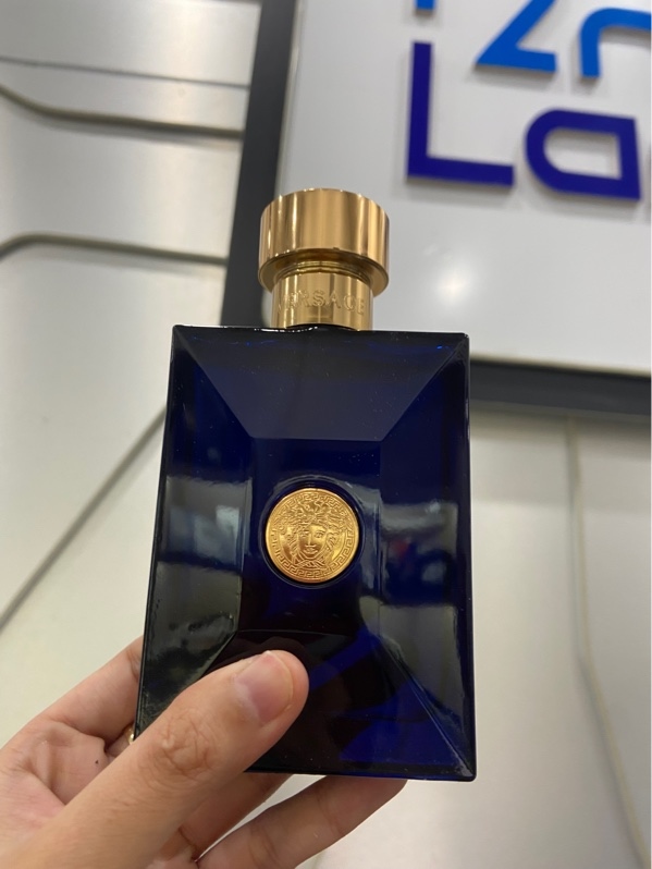 Nước hoa Versace Dylan Blue Pour Homme - Eau De Toilette - Tester - 100ml - Kèm Box
