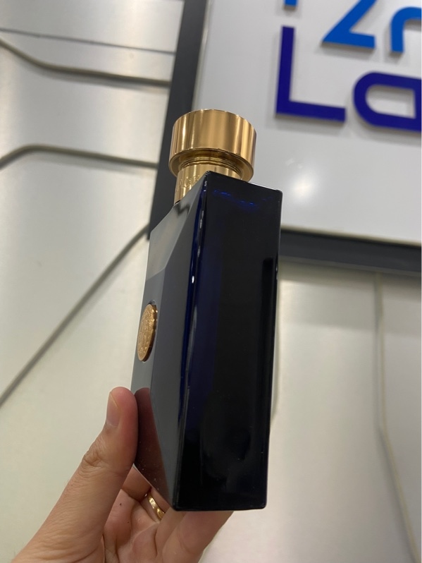 Nước hoa Versace Dylan Blue Pour Homme - Eau De Toilette - Tester - 100ml - Kèm Box