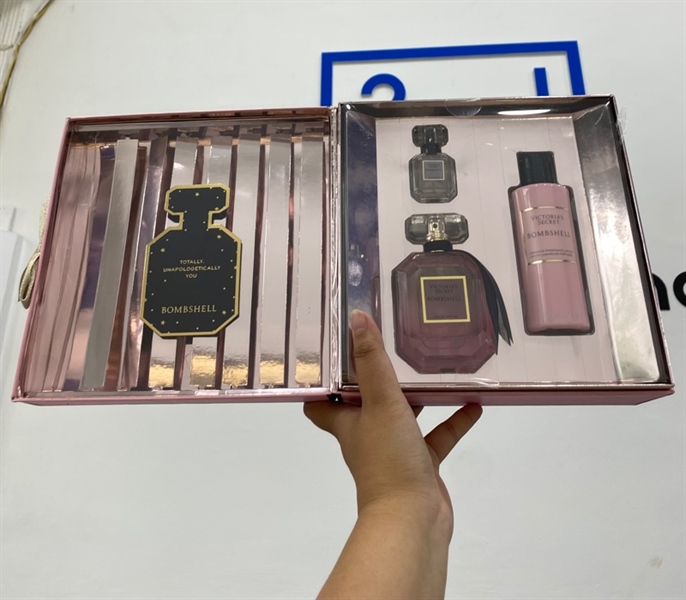 Nước hoa Victoria's Secret bomlshell Eragance - EDP - Gift set - Open box