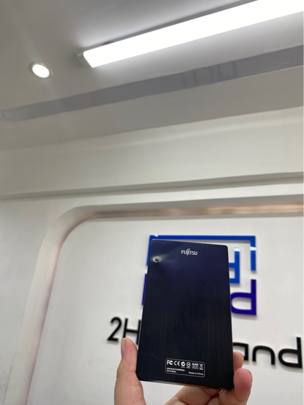 Ổ cứng di động HDD Fujitsu 512GB (HLMHD0071A-01) - đã chạy 1364 giờ - sức khoẻ tốt - Màu đen - Ngoại hình 98% - Kèm túi
