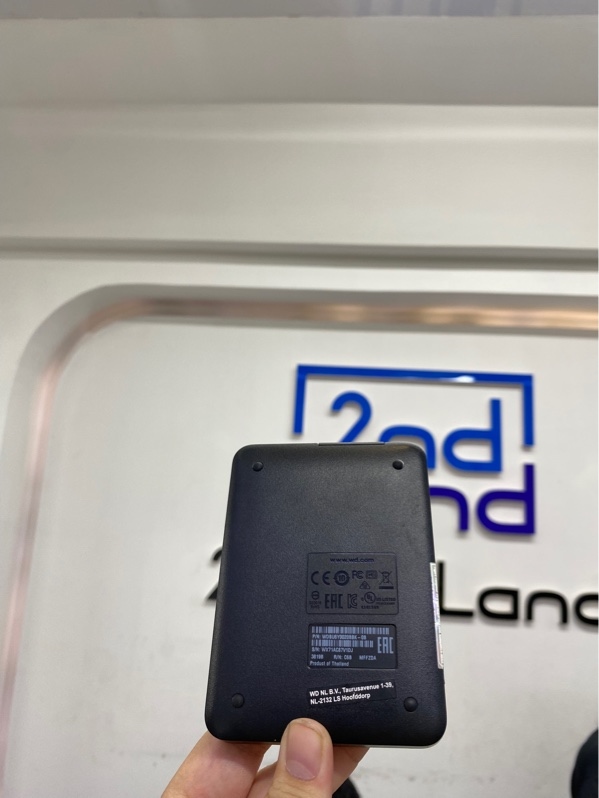 Ổ cứng di động HDD Sata/600 WDC WD20SMZW-11JW8S0 2TB - Màu đen - Ngoại hình 98% - Chạy 4765 giờ, Sức khoẻ tốt - Kèm túi, dây kết nối