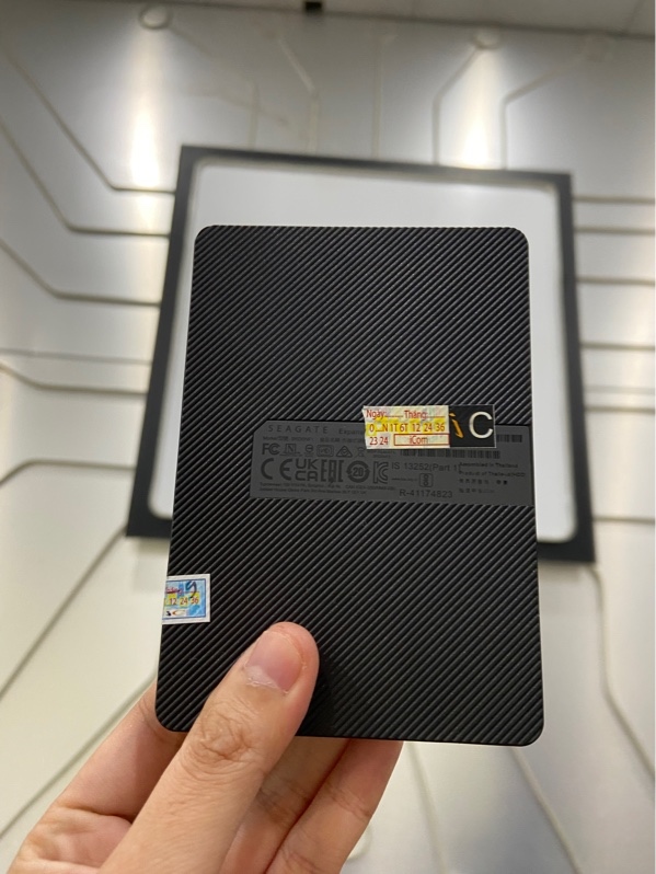 Ổ Cứng Di Động HDD Seagate Expansion Portable - 500GB - Sức khỏe tốt - Chạy 16H - Màu đen - Ngoại hình: 97% - Body