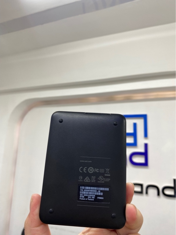Ổ cứng di động HDD WD Elements 2TB (WDBU6Y0020BBK-0B) - đã chạy 174 giờ - sức khoẻ tốt - Màu đen - Ngoại hình 98% - Kèm túi