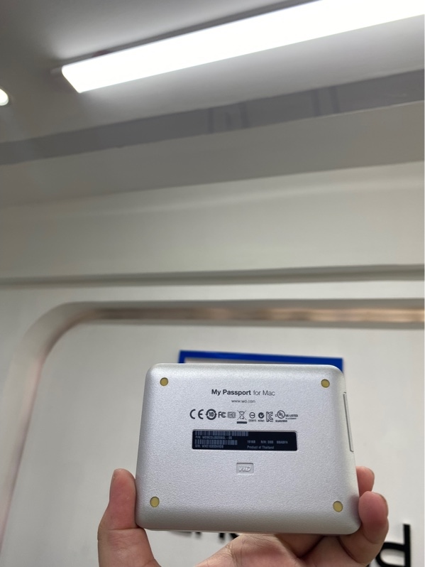 Ổ cứng di động HDD WD My Passport for Mac 2TB (WDBCGL0020BSL-05) - đã chạy 6515 giờ - sức khoẻ tốt - Màu đen - Ngoại hình 98% - Kèm túi