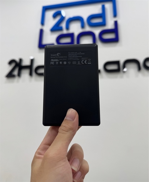 Ổ cứng di động Seagate Backup Plus 1TB USB 3.0 - Màu đen - Ngoại hình 97% - Kèm dây kết nối 2
