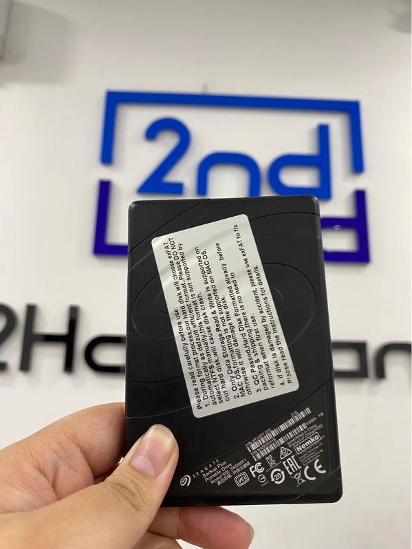 Ổ cứng di động Seagate backup plus slim - 2TB-HDD - Màu đen - Ngoại hình 98% - Sức khoẻ ổ đĩa cảnh báo - Kèm Box