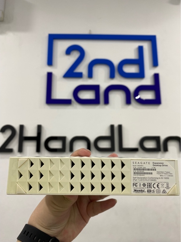 Ổ cứng di động Seagate expansion desktop drive - model SRD0NF2 - 3TB-HDD - Màu kem - Ngoại hình 97% - Trầy xước, dính dơ - Kèm nguồn