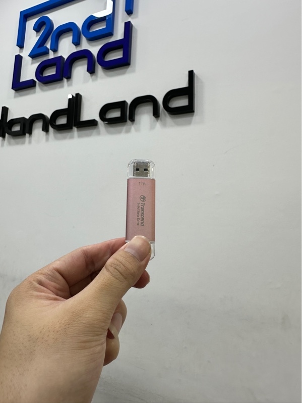Ổ cứng di động SSD 1TB Transcend ESD310 1050MB/s TS1TESD310P - Màu hồng - Ngoại hình 98% - Sức khoẻ 100 - Kèm box