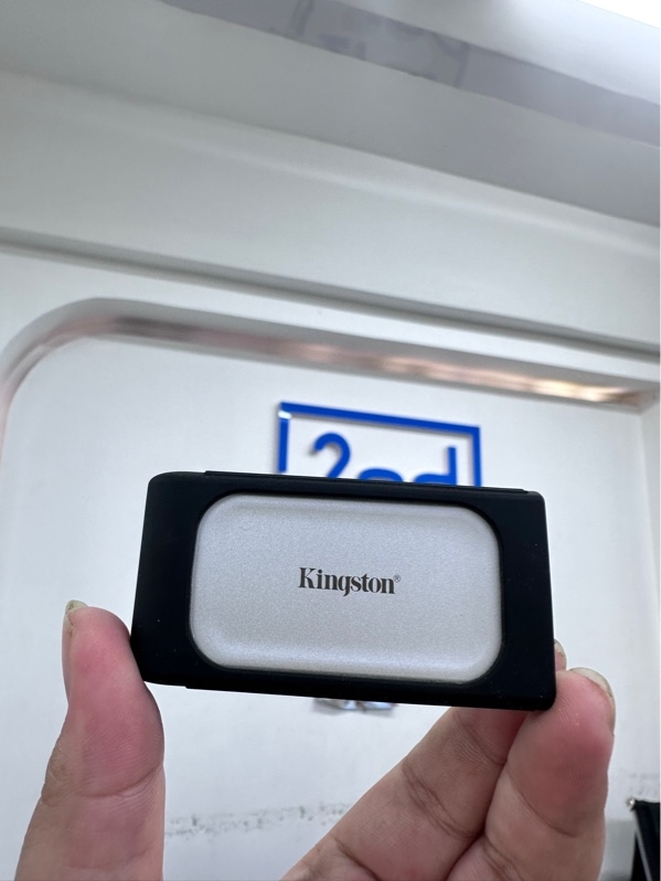 Ổ cứng di động SSD Kingston XS2000 - 500GB - Màu bạc - Ngoại hình 98% - Body