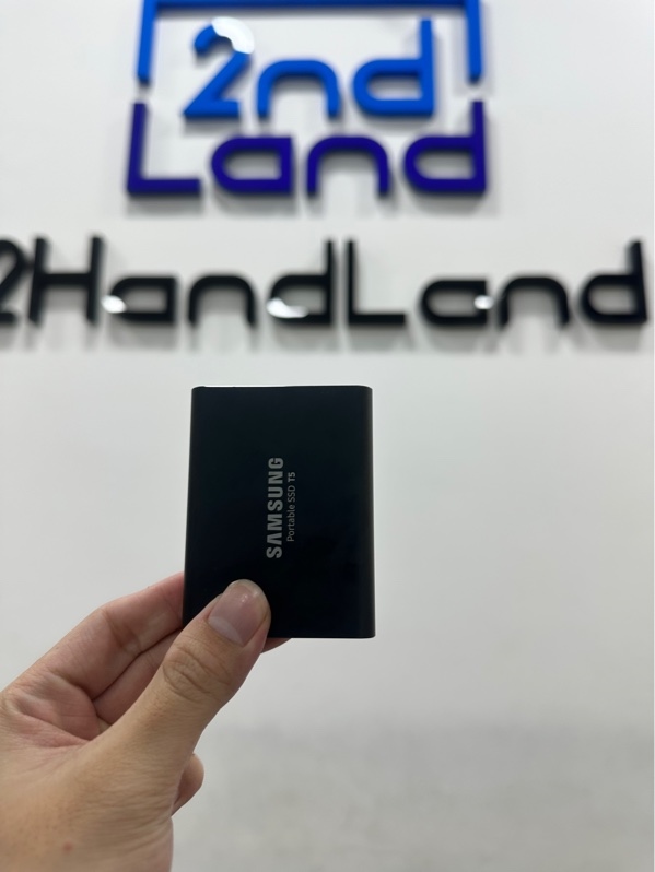 Ổ cứng di động SSD Portable 1TB Samsung T5 - Màu đen - Ngoại hình 97.5% - Sức khỏe ổ 99% - Kèm cáp chuyển dữ liệu UGREEN