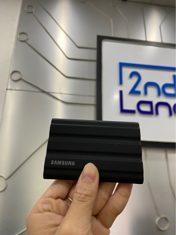 Ổ cứng di động SSD Samsung T7 Shield 2TB - Màu đen - Ngoại hình: 98% - Body