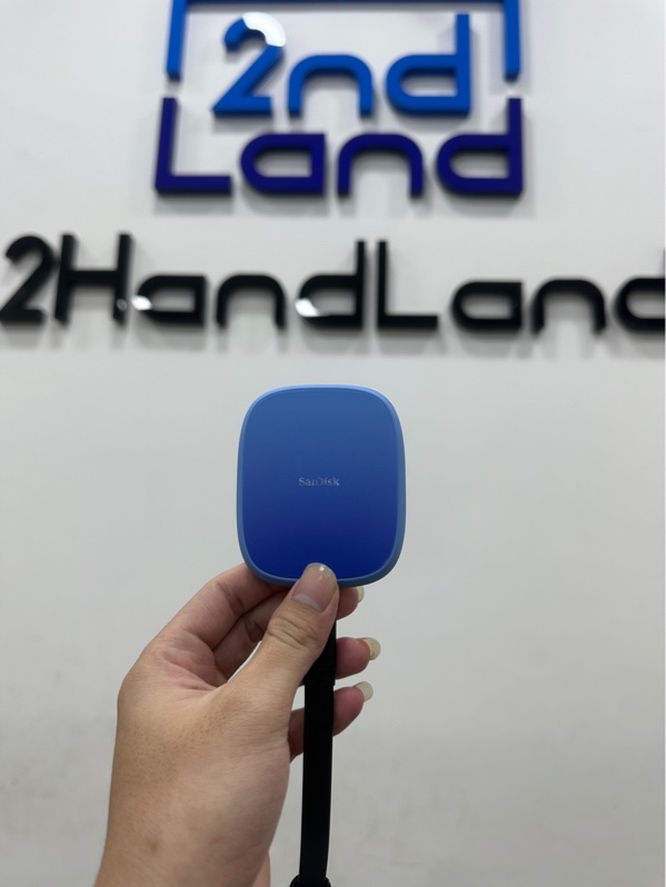 Ổ cứng di động SSD SanDisk Creator Phone With Magsafe 1TB - Màu xanh - Ngoại hình 97% - Tình trạng tốt sức khoẻ ổ không xác định - Kèm Cáp C-C