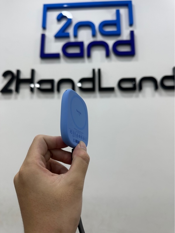 Ổ cứng di động SSD SanDisk Creator Phone With Magsafe 1TB - Màu xanh - Ngoại hình 97% - Tình trạng tốt sức khoẻ ổ không xác định - Kèm Cáp C-C