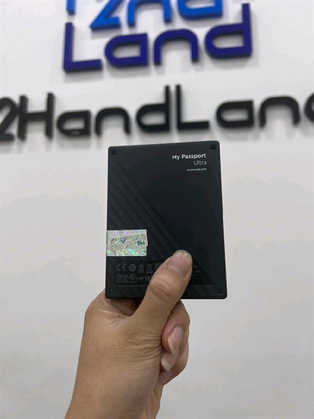 Ổ cứng di động WD My Passport Ultra - Model :WDB C3C0020BBL-0D - 2TB Ổ cứng di động WD My Passport Ultra Blue 2TB 2.5 USB Type C, Model WDBC3C0020BBL-WESN - Màu xanh - Ngoại hình 97% - Kèm dây kết nối + túi đựng 1