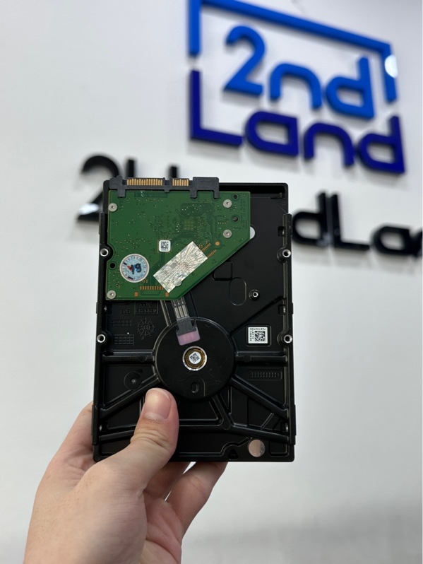 Ổ cứng HDD SkyHawk 4TB - Màu đen - Ngoại hình 97% - Sức khoẻ 100% - Body