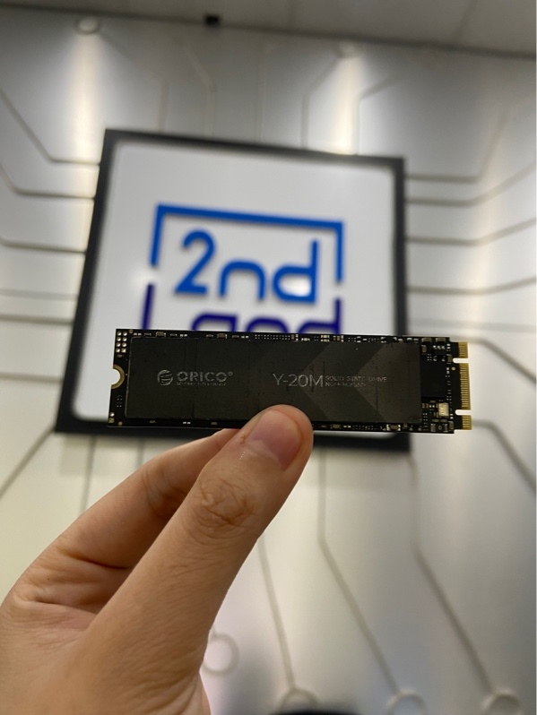 Ổ cứng M.2 SSD Orico Y-20M - 256GB - Màu đen - Ngoại hình: 97% - Body