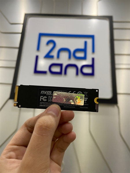 Ổ cứng Samsung SSD M.2970 Evo Plus 1TB - Ổ chạy 4 năm còn tốt - Màu đen - Ngoại hình: 98% - Body 1