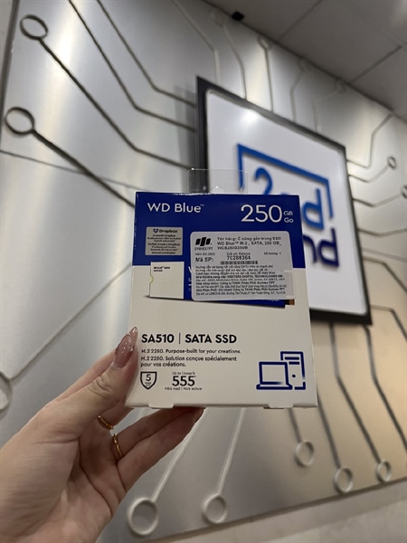 Ổ Cứng SSD 250GB - WD Blue M.2 SATA - Fullbox