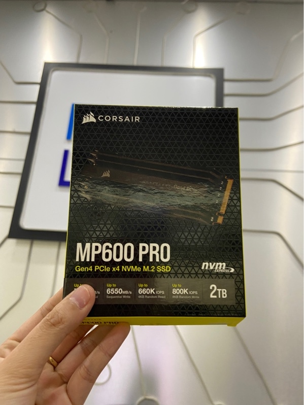 Ổ cứng SSD Corsair MP600 Pro LPX - 2TB - Màu đen - OpenBox