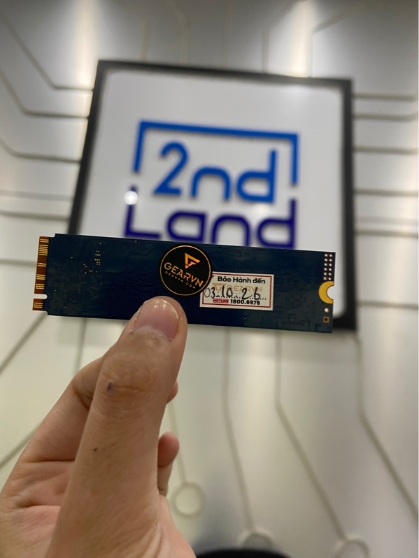Ổ cứng SSD Kingston NV2 1TB PCle 4.0 NVMe M.2 - 1Tb - Sức khoẻ ổ 97 - 8119 giờ - Màu xanh - Ngoại hình: 98% - Body - Còn bảo hành 9/2026