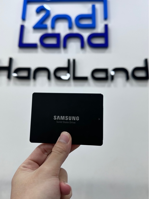 Ổ cứng SSD Samsung 860 EVO 250GB SATA - Màu đen - Ngoại hình 98% - Sức khỏe 89% - Body