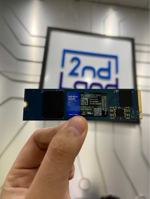 Ổ cứng SSD WD Blue SN570 - M.2 1TB - Màu đen - Ngoại hình: 98% - Body