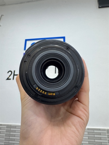 Ống kính máy ảnh Canon EF-S 55-250mm 1:4-5.6 - Màu đen - Ngoại hình 97% - Body 2