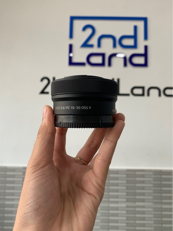 Ống Kính Sony E PZ 16-50mm - F/3.5-5.6 OSS II - Màu đen - Ngoại hình: 98% - Body