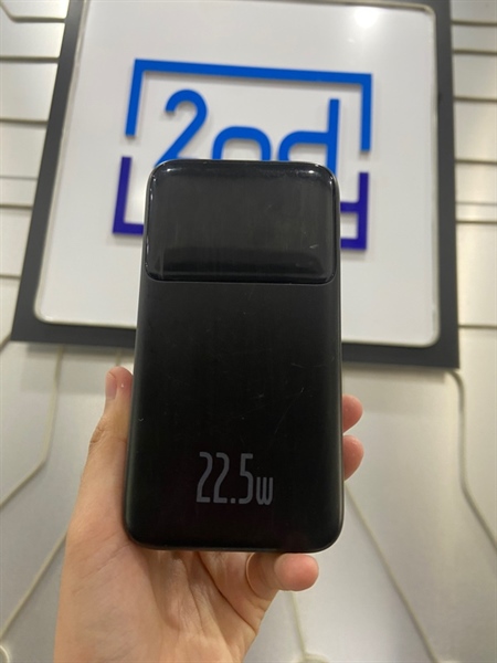 Pin dự phòng Baseus 20.000 mah Model PPMD20 - Màu đen - Ngoại hình: 97% - Dây Type C tróc vỏ - Body