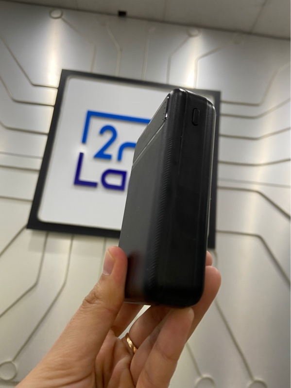 Pin sạc dự phòng Polymer 10000mAh 10.5W AVA+ GN-05 - Màu đen - Ngoại hình: 99% - Body