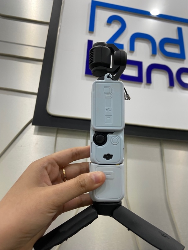 Pocket 3 Bản Combo - Màu đen - Ngoại hình: 97.5% - Không ốp đậy - Kèm Túi , 2 Pin Sạc, 1 Mic , 1 Lens , 1 Chân Đế