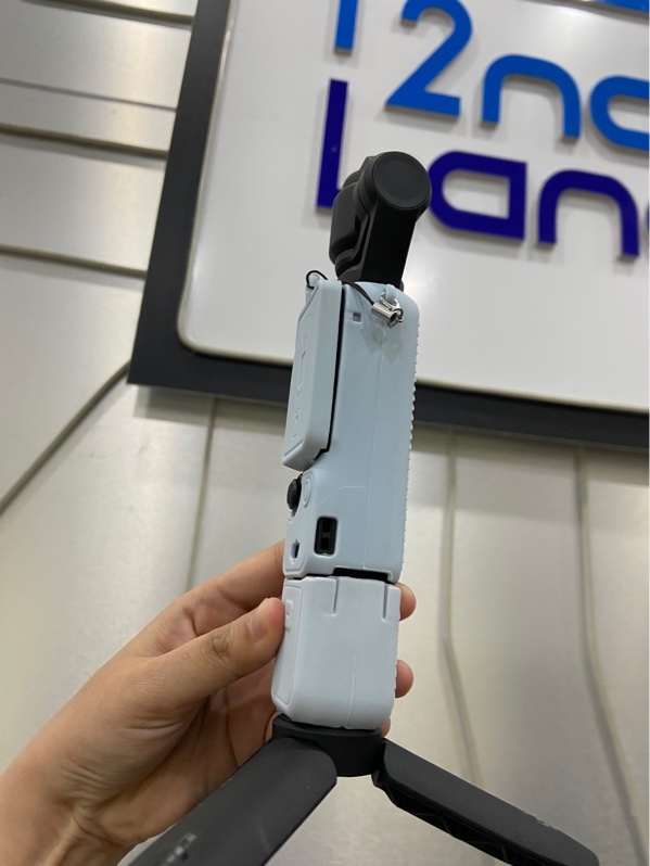 Pocket 3 Bản Combo - Màu đen - Ngoại hình: 97.5% - Không ốp đậy - Kèm Túi , 2 Pin Sạc, 1 Mic , 1 Lens , 1 Chân Đế