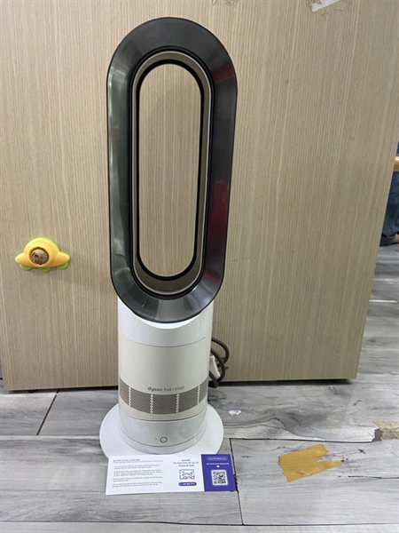 Quạt sưởi Dyson Hot + Cool Jet Focus Amo 9 - Màu trắng - Ngoại hình: 97% - Thân máy ố , trầy - Kèm remote