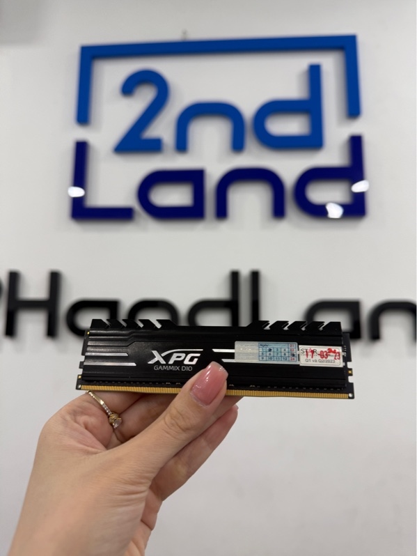 Ram Adata XPG Gammix D10 - DDR4 - 16Gb - 3200MHz - Màu đen - Ngoại hình 98% - chân tiếp xúc nám đen - Body