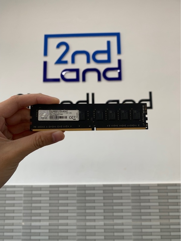 Ram G.Skill F4-2400 - 4GB - DDR4 - 2400 - Màu đen - Ngoại hình: 97% - Body