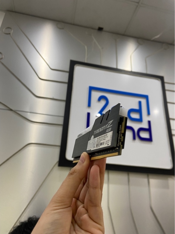 Ram GSkill TridentZ RGB - DDR4 - 16GB Bus 3200 - Màu đen - Ngoại hình: 98% - Body