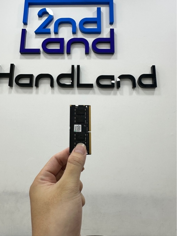 RAM Laptop MCQuest HAWK Sodimm 8GB DDR4 3200MHz RB - Màu đen - Ngoại hình 97.5% - Body